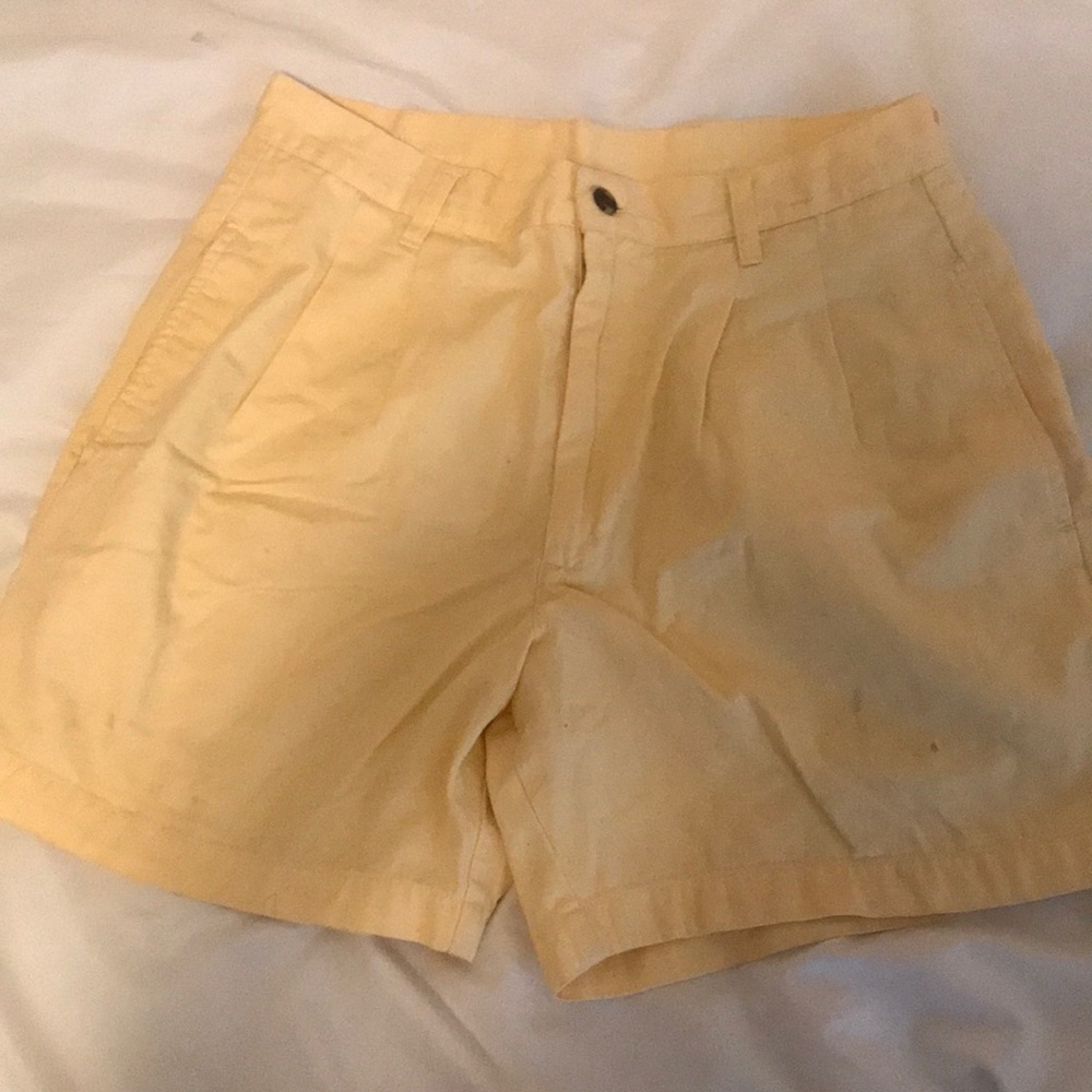 Towncraft light yellow shorts size 32